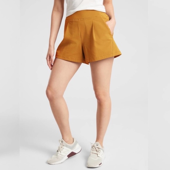 Athleta Pants - NWT Athleta Textured Brooklyn Short in Tuscan Gold size 4 Mustard Yellow UPF